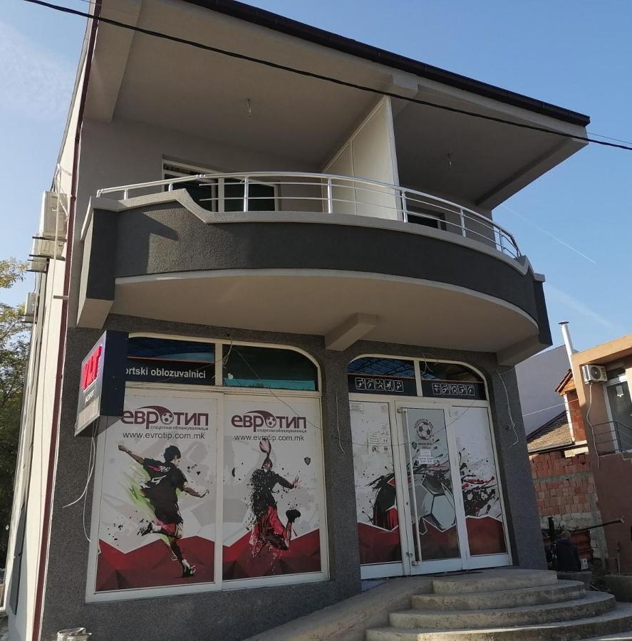 Hostel „Ж Gradsko Buitenkant foto